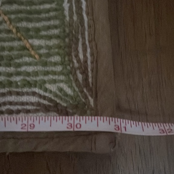 BEAUTIFUL 21”x 31” Leaf & Flower Multicolored Rug - Picture 4 of 4